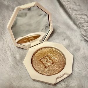 Fenty Beauty Killawatt Foil Mini in Sand Castle